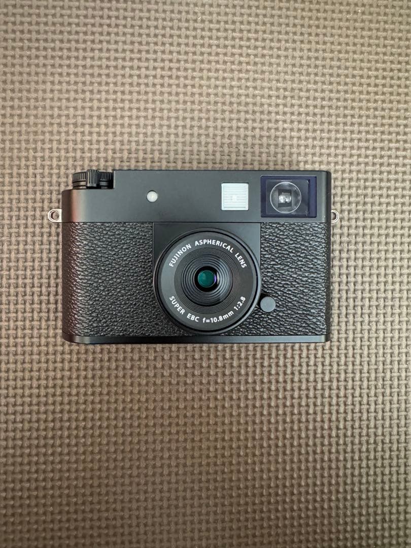 【最終値下げ】富士フイルム　xhalf ブラック　2年保証あり