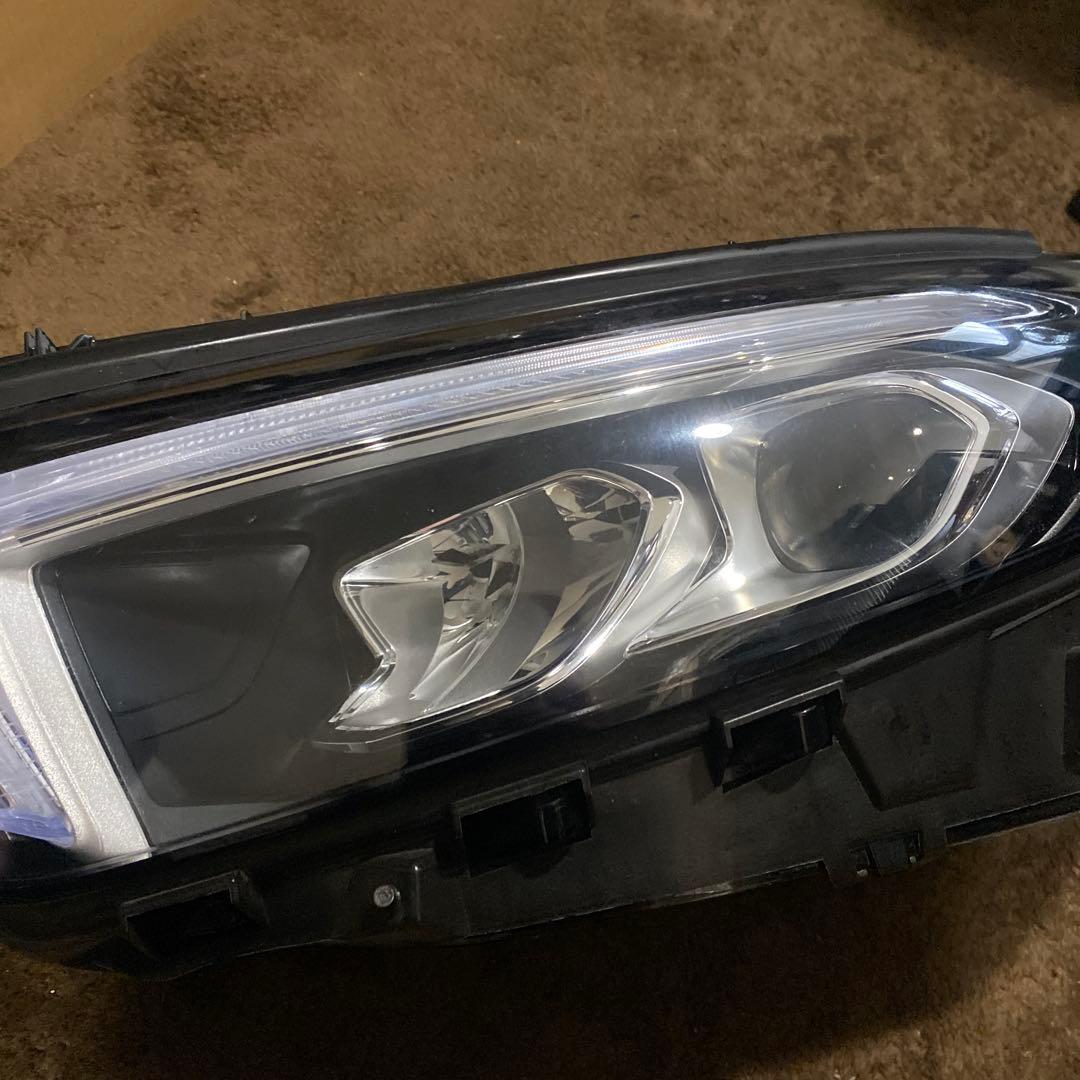 メルセデスベンツ　Ａクラスヘッドライト左