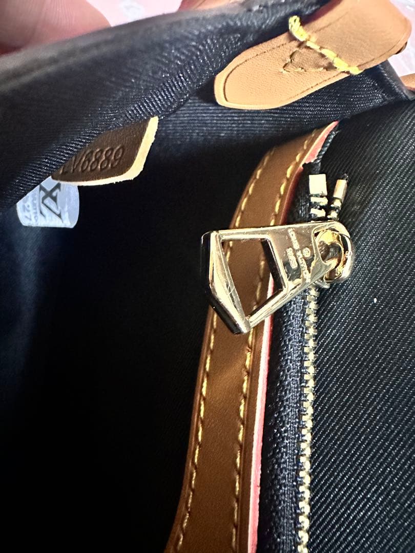 極美品LVノベルティ アンティーク ショルダーバッグ