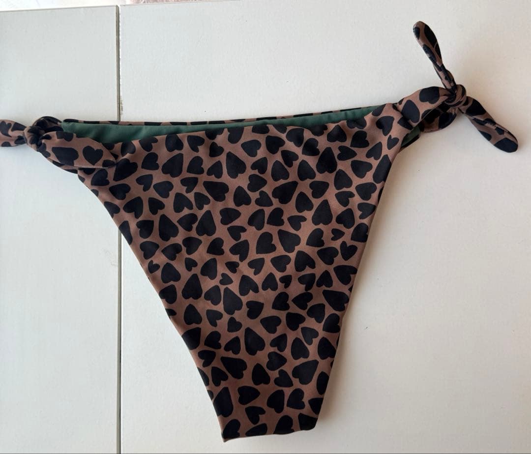 【美品】alexiastam Shelby Loveactually