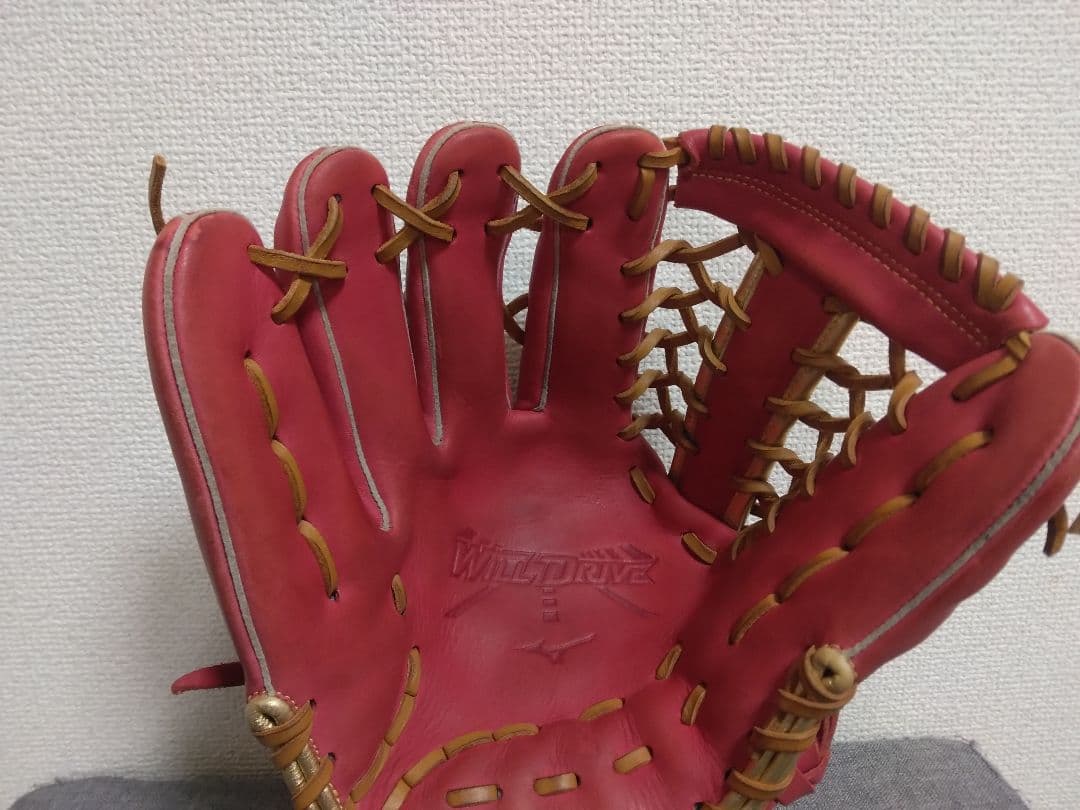 ミズノ一般軟式外野手 ウィルドライブレッド 左投げ(左利き)用