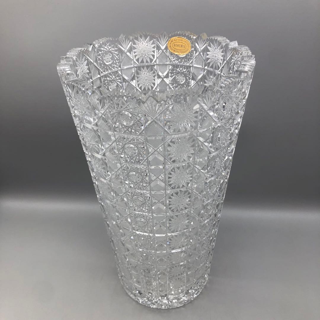 新品未使用箱入りボヘミアクリスタルカットフラワーベース花瓶31cm高級工芸品