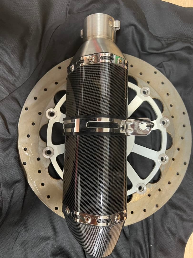 Akrapovic？ マフラー　バイク