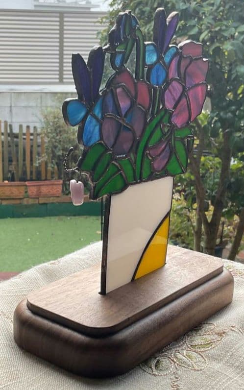 ステンドグラスパネル　　ビオラ①