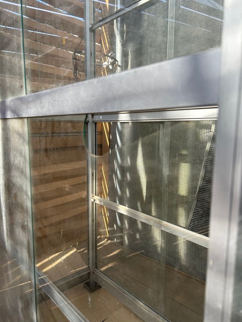 ガラス温室　ガーデニング