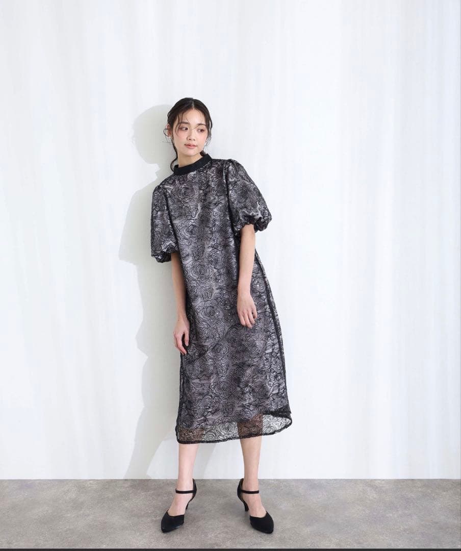 Aラインパフスリーブパーティードレス