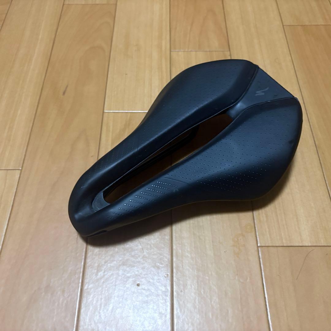 specializedシテロ サドル