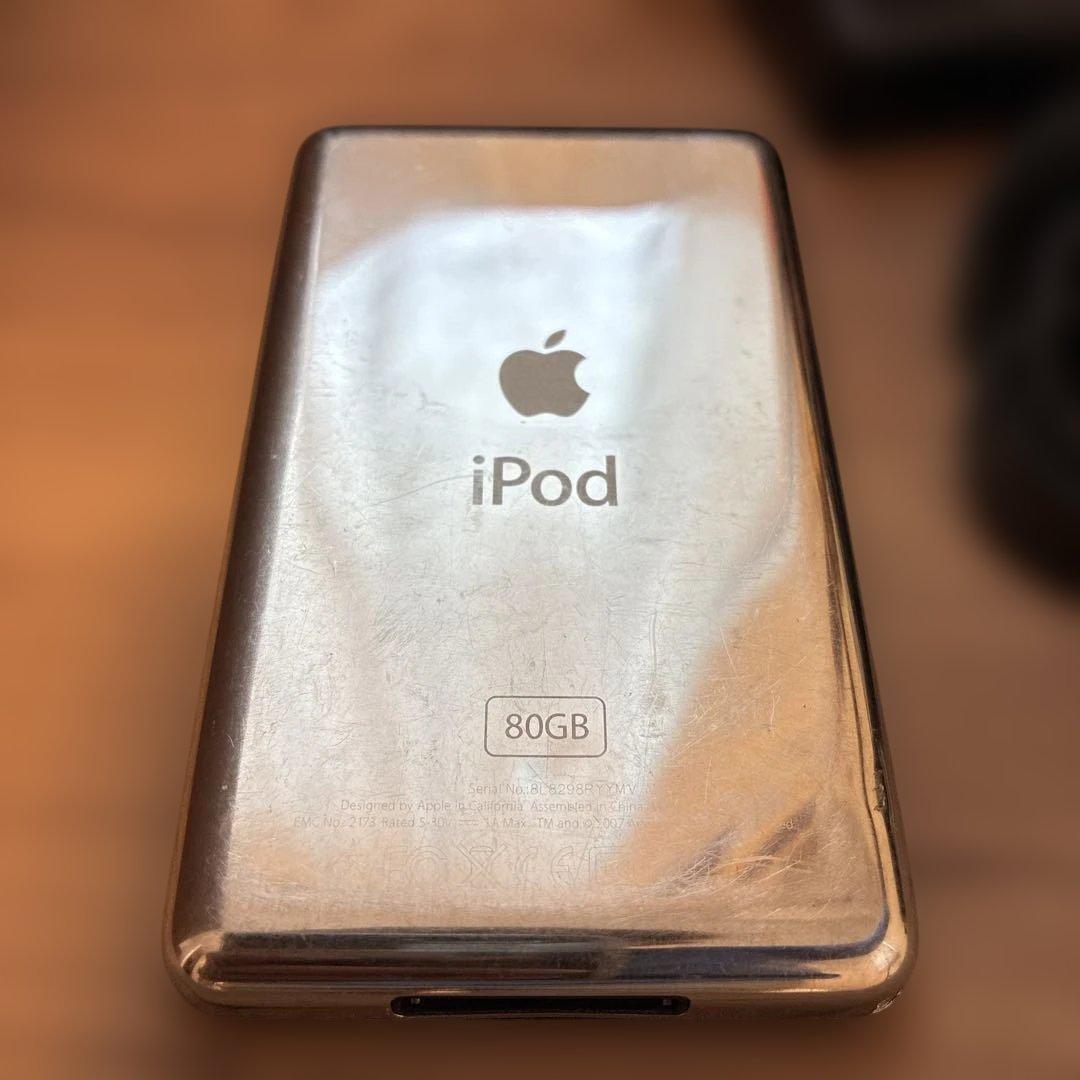 Apple iPod Classic 80GB 本体と充電器付き