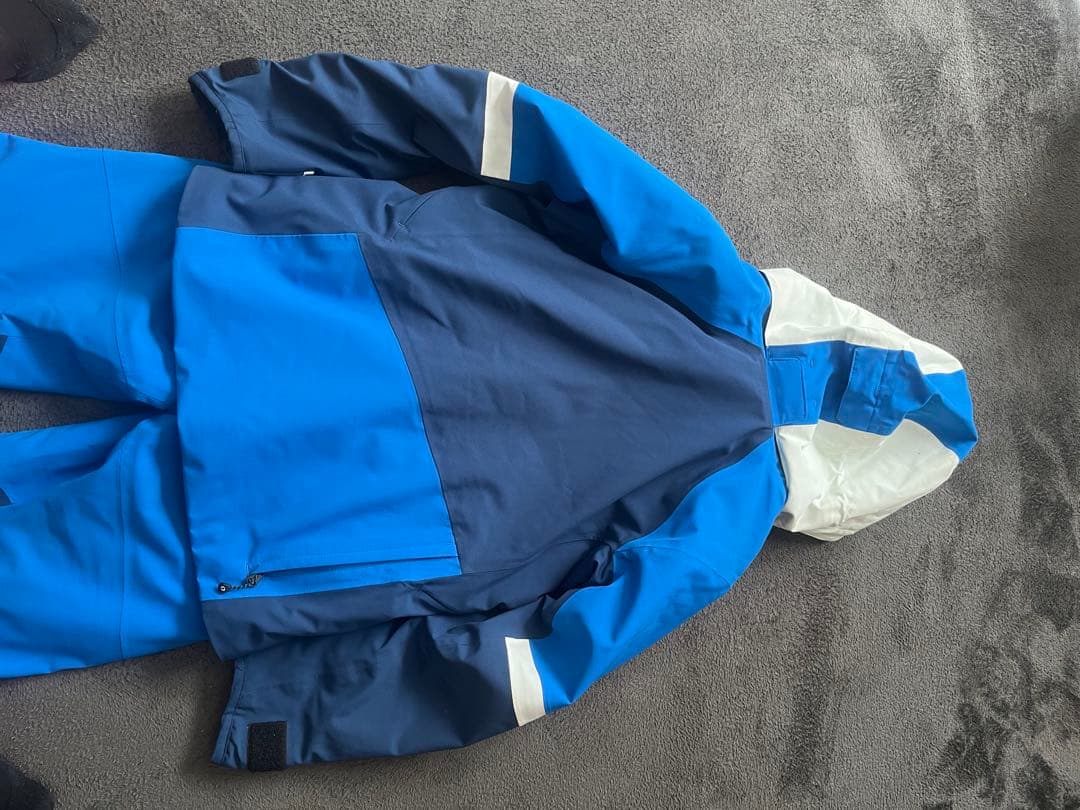 ❤️オンヨネ❤️Salomon ❤️スキーウェア ❤️ジャケット・パンツセット