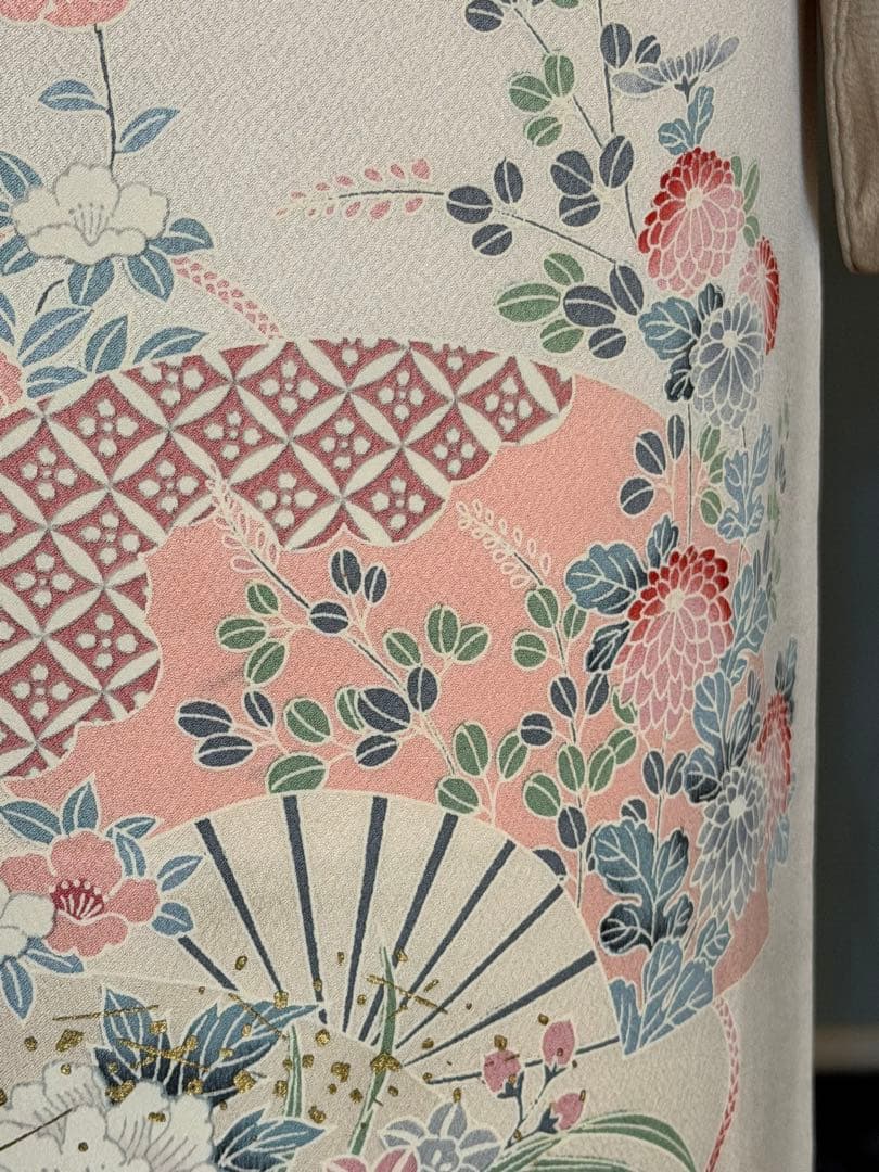 訪問着フルセット、扇面、流水、牡丹と四季の花　グラデーション　しつけ付き未使用品