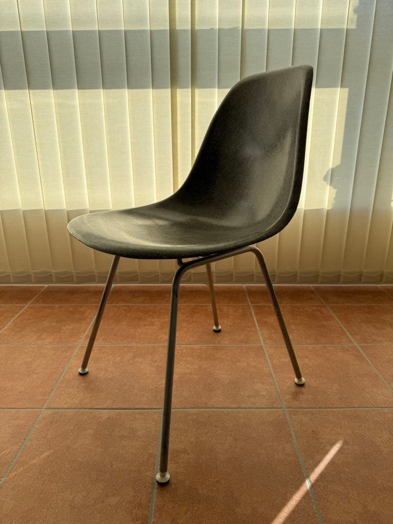 ハーマンミラー イームズ ヴィンテージ サイドシェルチェア グレージュ