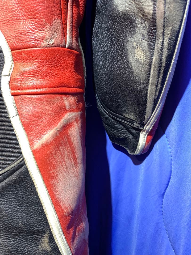 KUSHITANI バイク用革ツナギ 赤黒ストライプ Lサイズ