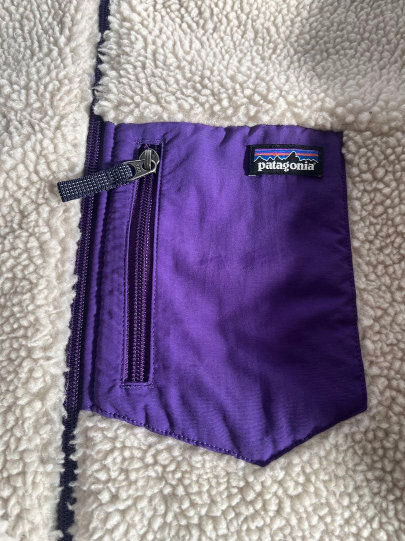 【Patagonia】パタゴニア フリースジャケット クリーム/紫 キッズXXL