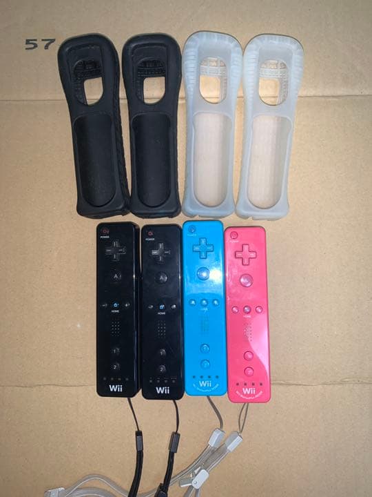 【お得】バラ売り可　Nintendo Wii 本体　リモコン、カセット付