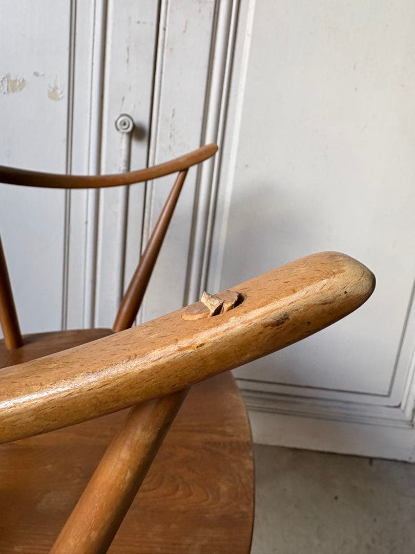 アーコール　カウホーン　ラダーバックチェア