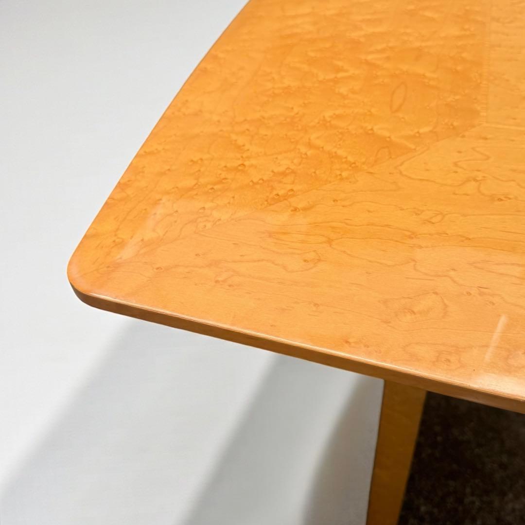 IDC大塚家具　スプレンダー　バーズアイメープル　ダイニングテーブル　高級家具