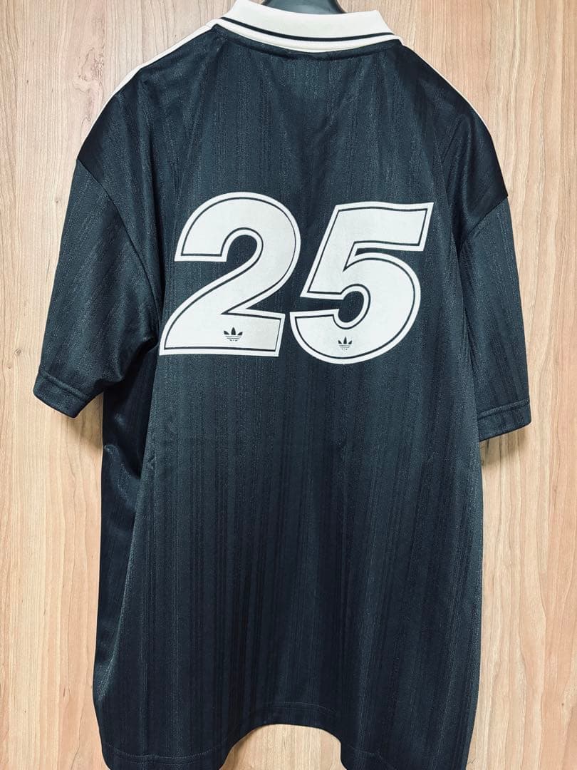 adidas Originals × Oasis ツアー ジャカード ジャージ