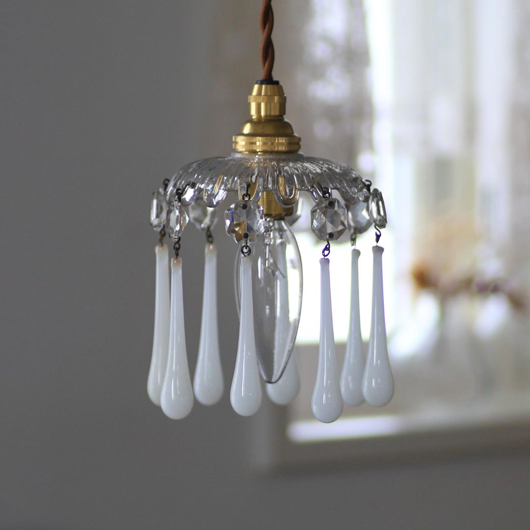 フランスアンティーク ホワイトオパリンガラス ミニシャンデリアシェード/ランプ