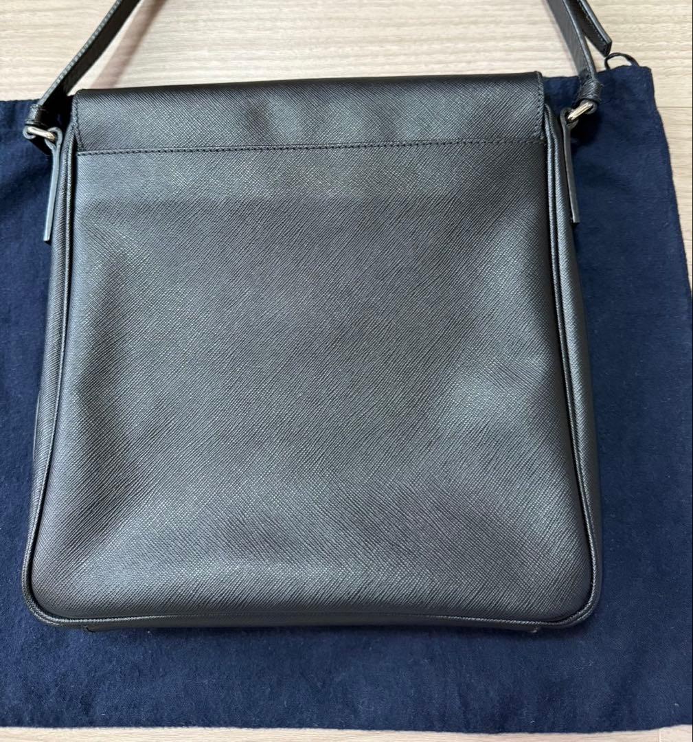 プラダ PRADA ショルダーバッグ レザー メンズ VA0973
