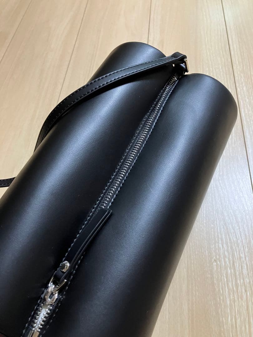 新品♡ vasic HEART HANDBAG
