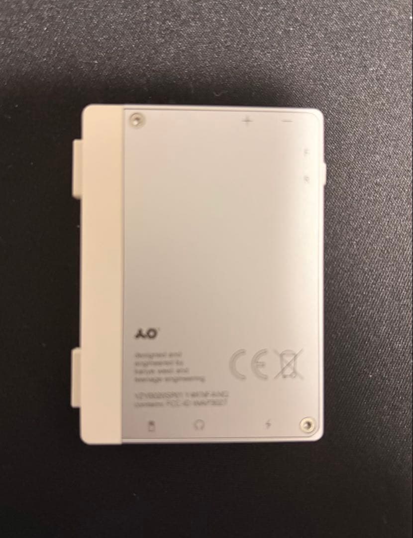 Teenage Engineering 未発売・希少ステムプレーヤー（新品）