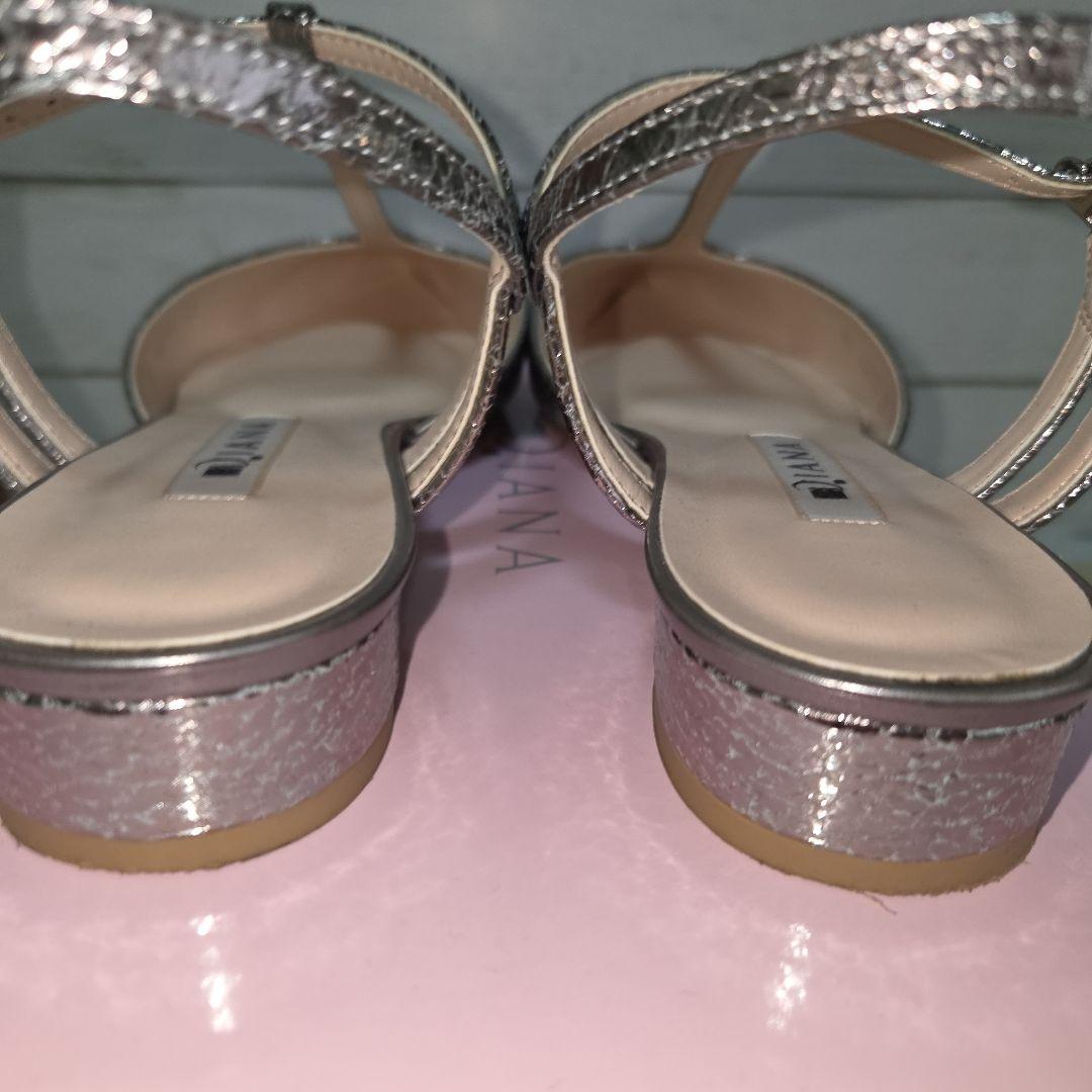 ダイアナ ストラップ パンプス