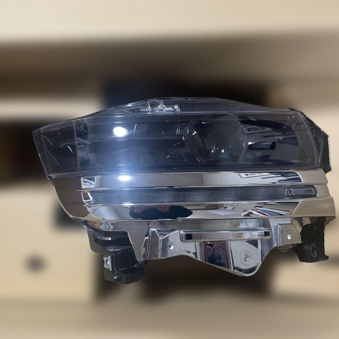 スペーシア MK54S/MK94S 純正 LED 右 ヘッドライト KOITO