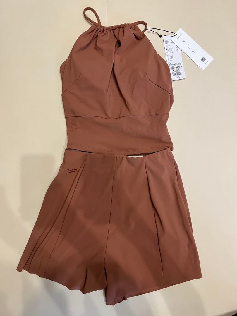 (新品未使用タグ付き)Speedo 水着上下セット　Sサイズ