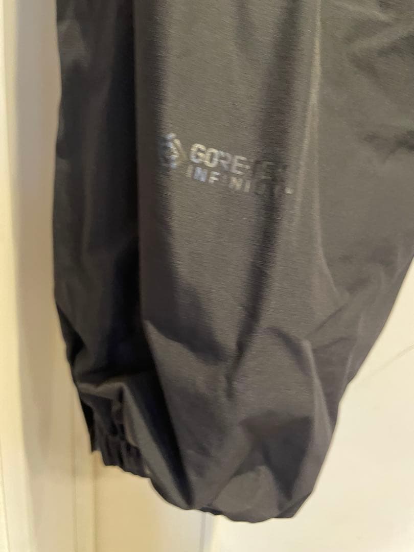 りゅうTECH WINDBREAKER GORE-TEXパンツのみ