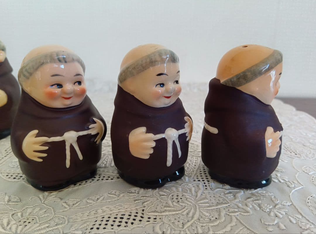 入手難 アンティーク Goebelゲーベル 修道士のフンメル人形 ４点セット