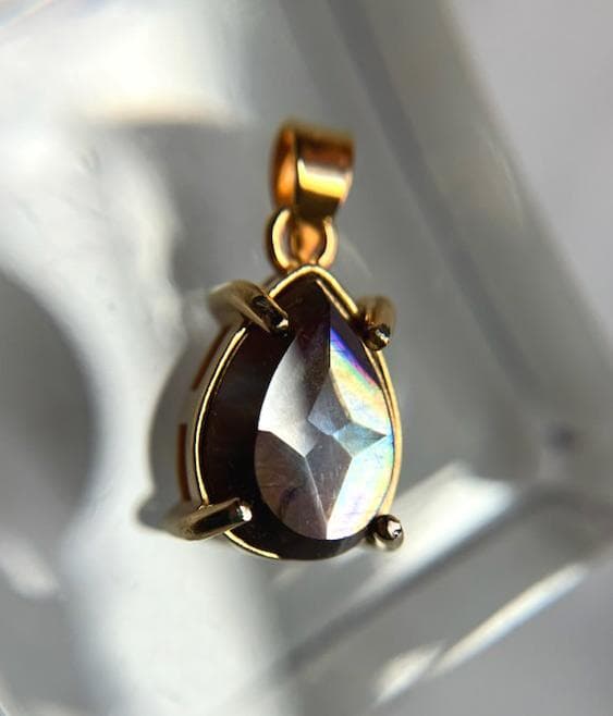 国産天川村 レインボーガーネット ジェムグレードペンダントトップ◇