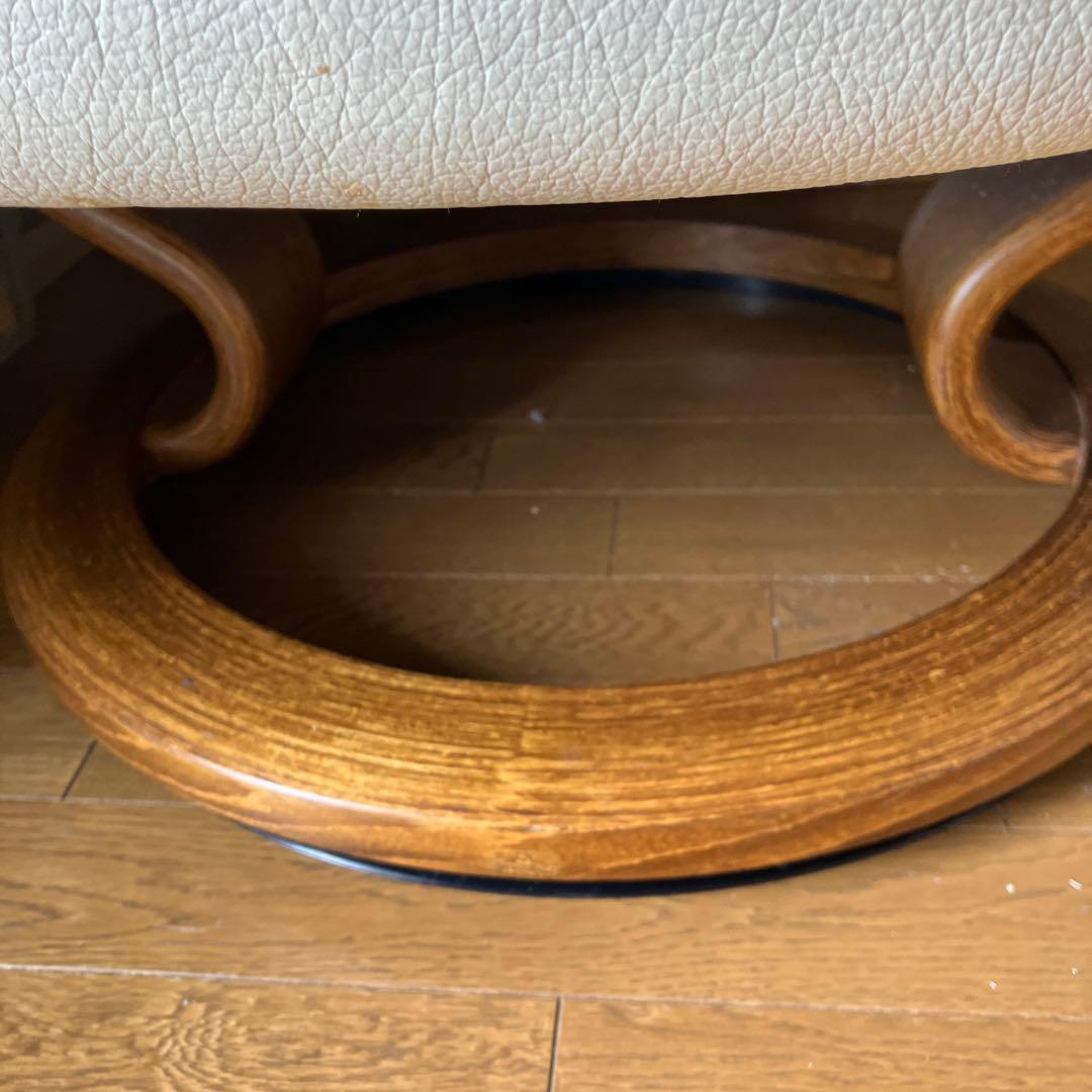 EKORNES クリーム色 1人掛けソファ 回転式 エコーネスストレスレスチェア