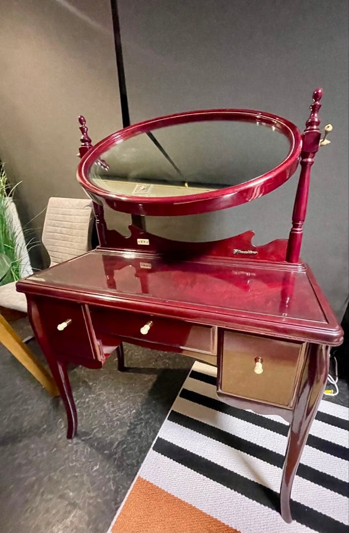 Hani！　　　アンティーク家具 フランスミラー ロベルタ ドレッサー