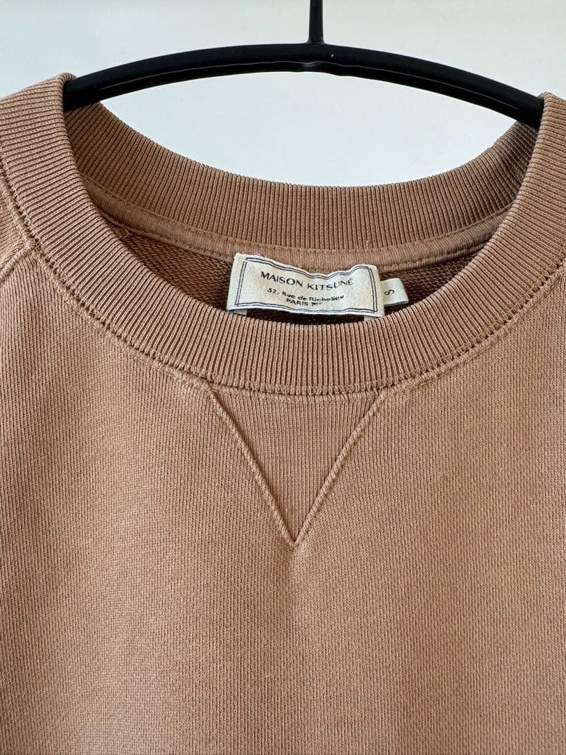MAISON KITSUNÉ メゾンキツネ　ブラウン トレーナー　スエット