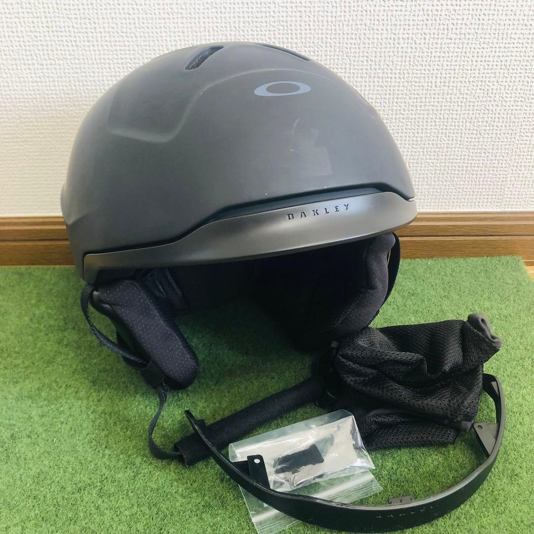 【美品】OAKLEY オークリー　MOD3 ヘルメット