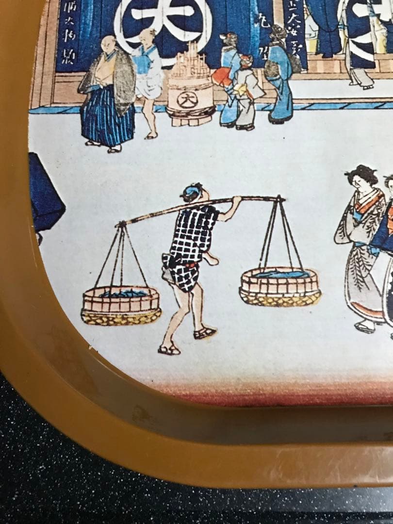 昭和レトロなお盆　トレイ