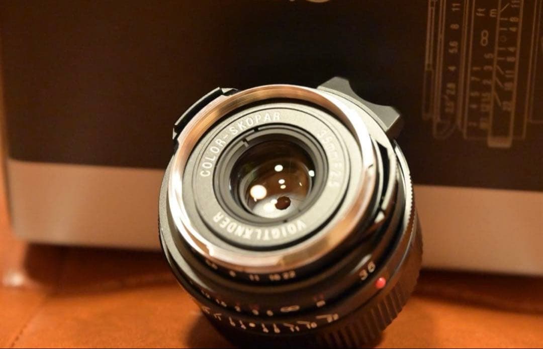 極美品おまけフード付　COLOR-SKOPAR 35mm F2.5 単焦点レンズ