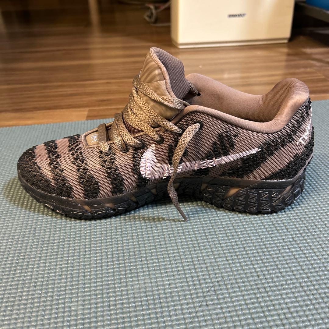 新品！ナイキ ジャ3 JA3 ブラウン箱無し