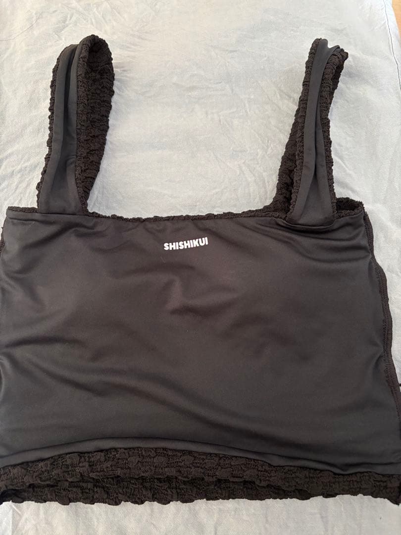 シシクイ水着　未使用品　SHISHIKUIラッシュガードトップスのみ！完売品