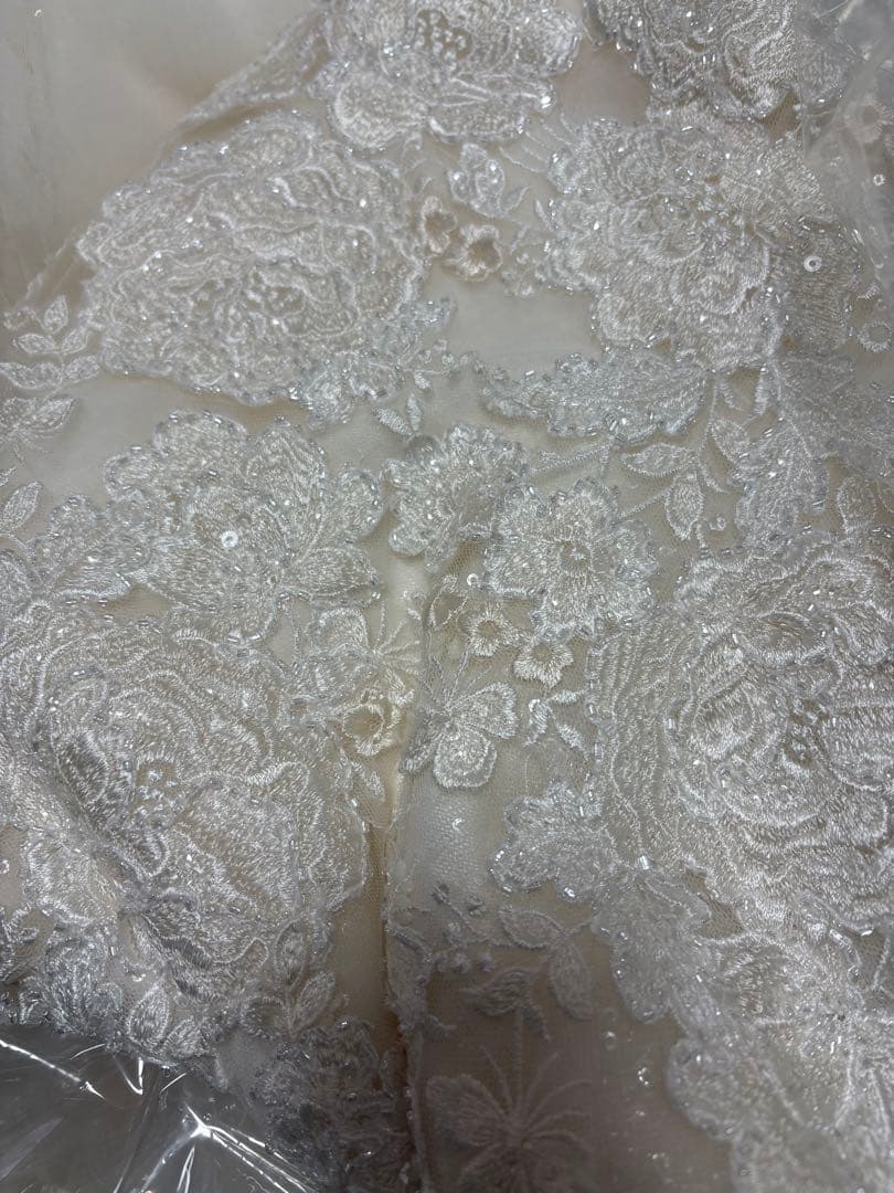 Aラインウェディングドレス 7-11号 キラキラ×チュール オフショル付属可能