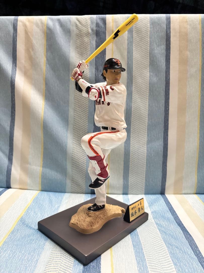 坂本勇人フィギュア　6 GIANTS 記念グッズ