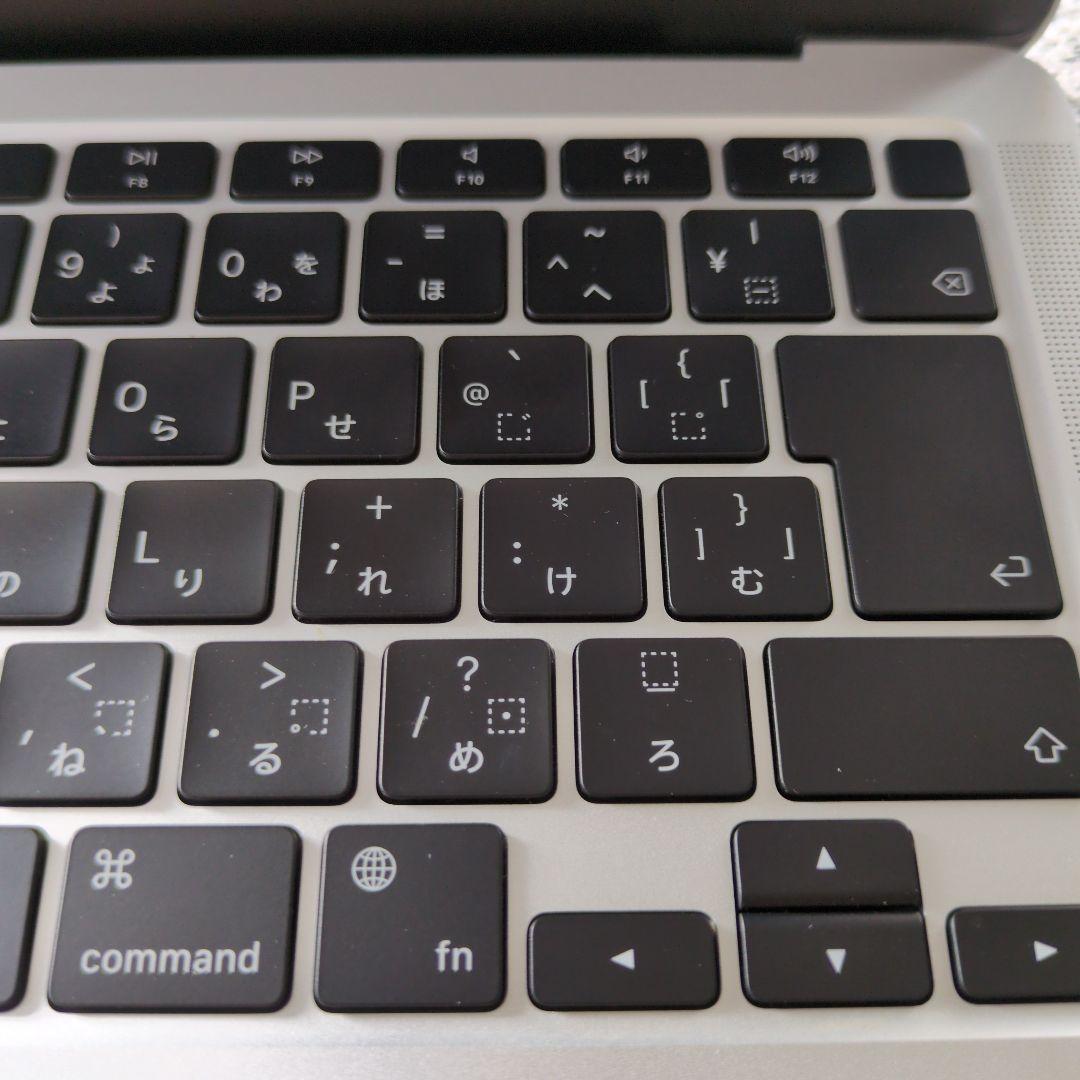 Apple M1チップ搭載13インチMacBook air シルバー 薄型