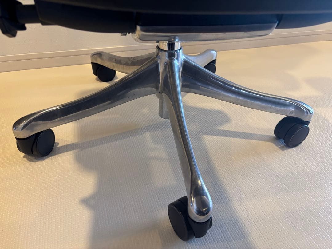 美品　エルゴヒューマン プロ ブラック ハイタイプ エラストメリックメッシュ