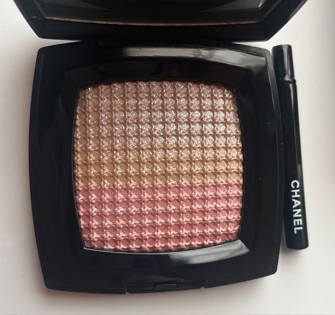 新品未使用シャネル　オンブル　ティセ　ベージュ　アイシャドウ　チーク