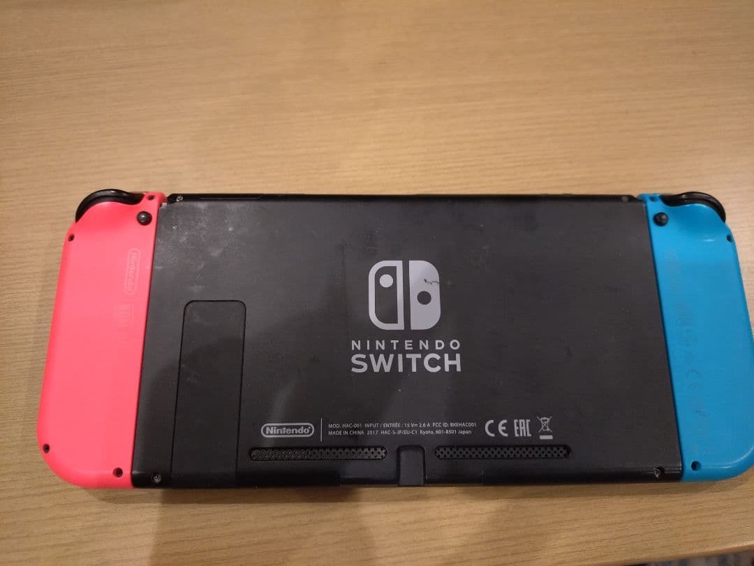 【中古】Nintendo Switch本体（+ジョイコン・ドック）