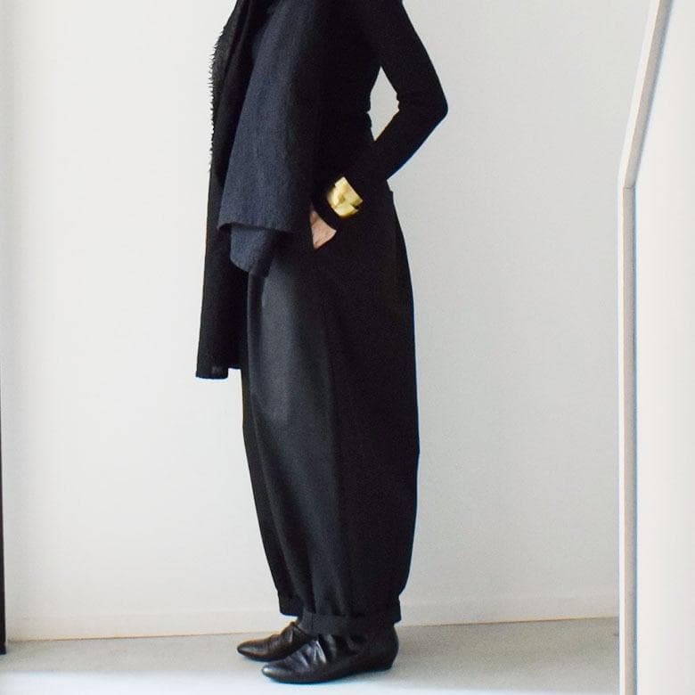 skep bong tang パンツ 黒