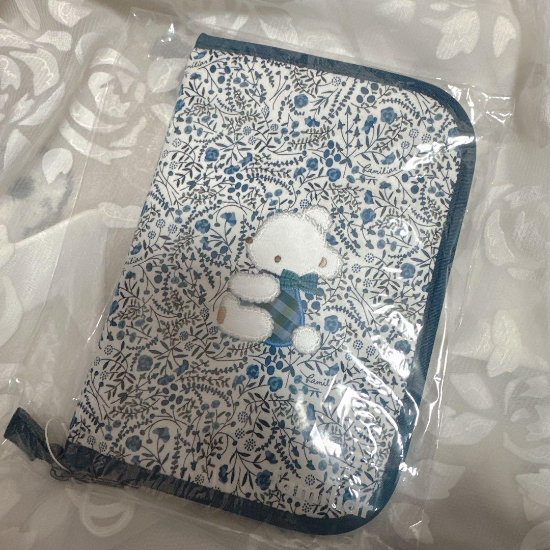 familiar ファミリア 母子手帳ケース リバティ ネイビー 001