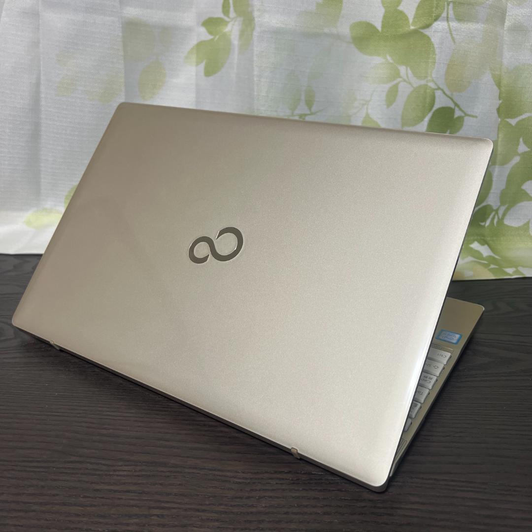 富士通 LIFEBOOK✨SSD240GB☆メモリ8GB☆Core i3