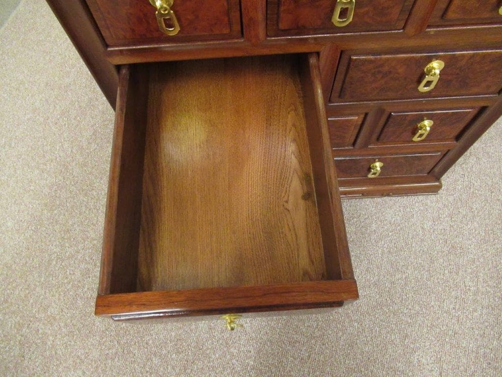 木製キャビネット 幅約42cm x 奥行約53cm x 高約52cm