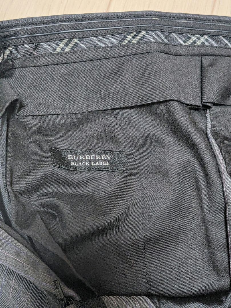 美品　BURBERRY BLACK LABEL 三つ揃えスーツ グレー L